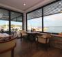 Gebäude direkt am Meer mit Restaurant an der Riviera von Crikvenica neben einem luxuriösen Yachthafen - foto 20