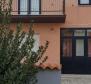 Mini-hotel 320 m2 se 3 apartmány a kanceláří, Ližnjan - pic 18