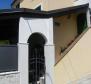 Apartment house with restaurant, Premantura, 245m2 - pic 13