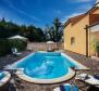Villa with swimming pool and garage for sale in Labin area - pic 2
