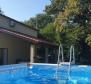 Charming villa in Pazin area surrounded by 6878 sq.m. of land - pic 2