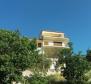 Large house of 587 sqm on a 1.734 sqm land, with a fantastic sea view in Split ourskirts - pic 2