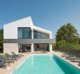 Beautiful ultre-modern villa within peaceful green surrounding in Ližnjan on 910 sq.m. land 