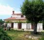 Marvellous house near the town of Labin with landscaped garden of 1052 sq.m. - pic 2