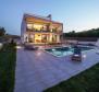 Faszinierende moderne Villa mit Blick auf den Archipel der Zadar-Inseln 