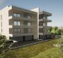 Nové byty na prodej na Čiovu jen 150 metrů od moře, rezidence s bazénem a garáží - pic 10