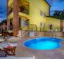 Nouvelle villa avec 2 appartements à Bregi avec piscine, maison d'hôtes, taverne et aire de jeux pour enfants - pic 31