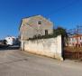 Stone house for modernization in Tinjan, possibility of make 5 residential units - pic 12