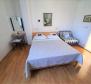 Három hálószobás tengerparti apartman közvetlenül a Makarska riván! - pic 7