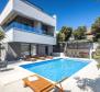 Schöne Villa zum Verkauf in der Gegend von Zadar, nur 30 Meter vom Meer entfernt - foto 4