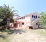 Villa and apartment house in a great location on Rab island in Supetarska Draga - pic 5