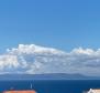 Двухквартирная вилла в Боле на острове Брач всего в 300 метрах от моря с бассейном 