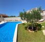 Semi-detached villa in Bol on Brac island just 300 meters from the sea with swimming pool - pic 3