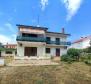 House of three apartments in Valbandon, Fažana for sale just 550 meters from the sea 