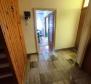 Maison de trois appartements à Valbandon, Fažana à vendre à seulement 550 mètres de la mer - pic 20