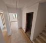 Second part of double house for sale in Kaštelir - pic 9