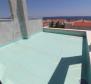 Duplex penthouse with roof terrace in Pag, Novalja - pic 23
