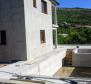 Új építésű villa medencével és nyílt tengerre néző kilátással Labin területén - pic 3