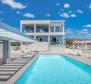 Helles und helles Anwesen für 14 Gäste mit beheiztem Pool in Bininje bei Zadar, nur 600 Meter vom Strand entfernt - foto 2