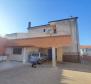 Spacious house of 673 m2 with sea view in Nova Veruda, Pula, just 200 meters from the sea - pic 45