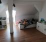 Apartmán v krásné rakousko-uherské vile v centru Opatije jen 40 metrů od moře - pic 11