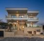 Moderne Villa mit offenem Meerblick, nur 150 Meter vom Strand entfernt - foto 7