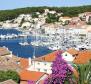 Apart-house with 6 apartments just 100 meters from the sea in Mali Lošinj 