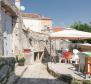 Apart-house with 6 apartments just 100 meters from the sea in Mali Lošinj - pic 16