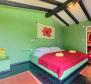 Gyönyörű villa Umag külvárosában, mindössze 250 méterre a tengertől, zöld pázsiton keresztül - pic 40