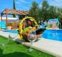 Krásná vila s bazénem v oblasti Zadaru - pic 3