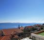 Grande propriété touristique sur Ciovo à seulement 200 mètres de la mer, 5 appartements - pic 7