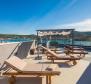 Villa élégante au bord de l&#39;eau dans un village pittoresque entre Trogir et Rogoznica - pic 2