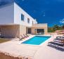 Étonnante villa au design moderne dans la région de Split - pic 4