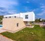 Étonnante villa au design moderne dans la région de Split - pic 38
