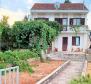 Maison de qualité à seulement 120 mètres de la mer, avec un grand jardin et un parking dans la partie nord-ouest de Hvar - pic 15