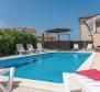 House of three apartments and wonderful swimming pool in Valtura, Ližnjan, just 1 km from the sea - pic 4