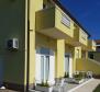 Apart-house with 5 apartments in Umag area, 3 km from the sea - pic 4
