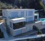 An exclusive villa of 400m2 with a swimming pool and a panoramic view of the sea in Opatija - pic 5