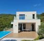 An exclusive villa of 400m2 with a swimming pool and a panoramic view of the sea in Opatija - pic 11