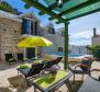 Complex of two renovated villas with swimming pool in Baska Voda - pic 2