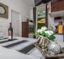 Magnifique villa à Crikvenica au deuxième rang de la mer - pic 28