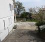 Samostatně stojící dům 279 m2 s výhledem na moře v Pobri nad Opatijí s pozemkem 1100 m2 - pic 75
