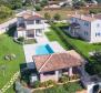 Bulk sale of three luxury villas in Sveti Lovrec area - pic 4