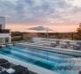 Villa de luxe avec court de tennis, piscine et vue mer dans la romantique Vrsar - pic 24