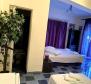 Pension zum Verkauf an der Riviera von Omis mit 21 Zimmern/Appartements - foto 13