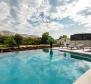 Villa urbaine avec piscine à Baska sur la péninsule de Krk, à seulement 500 mètres de la mer - pic 12