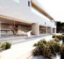 Fantasztikus modern villa Razanjban a vízparton, a zöldövezettel határos építési zóna végén - pic 17