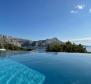 Merveilleuse nouvelle villa moderne sur la Riviera d&#39;Omis à seulement 60 mètres de la mer, avec piscine, sauna, salle de fitness et garage - pic 2