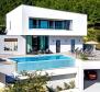 Marvellous new modern villa on Omis riviera just 60 meters from the sea, with swimming pool, sauna, fitness studio and garage - pic 3