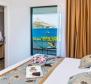 Herrliche neue moderne Villa an der Riviera von Omis, nur 60 Meter vom Meer entfernt, mit Swimmingpool, Sauna, Fitnessstudio und Garage - foto 21
